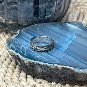 Harvey Mace Tremendous 925 Vintage Navajo Silver Feather Style Ring Size 5.5